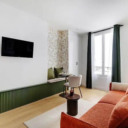 Modern Studio With Ac - 2p - Sacre Coeur Daire